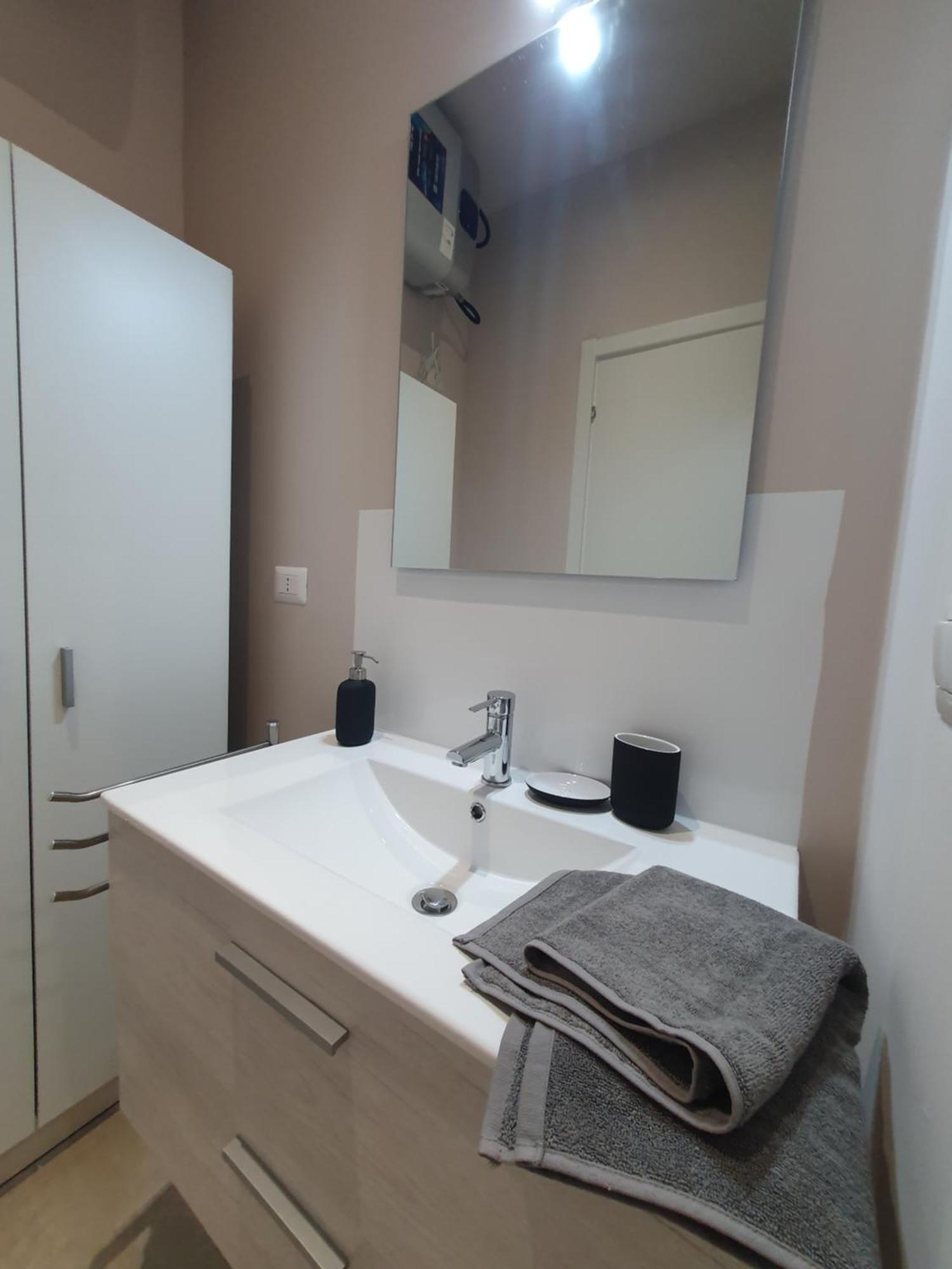 Gambara Metro Apartment Milano Exteriör bild
